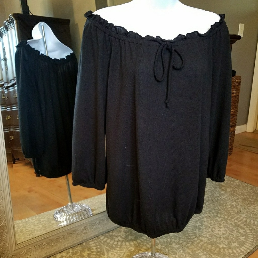 Blouse / Sweater
